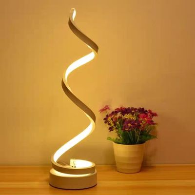 New Simple Gold Spiral Acrylic Metal Bedroom Bedside Hotel Luxury Decorative Table Lamp