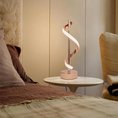 Minimalistische hedendaagse LED spiraal tafellamp Roze goud/zwart aluminium 12W lamp voor slaapkamer