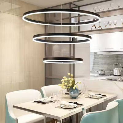 Moderne 3 Ring Design Hangende Decoratieve Ring Acryl LED Kandelaar Lichtgoud Hotel Lobby Woonkamer Lange Trap Kandelaar