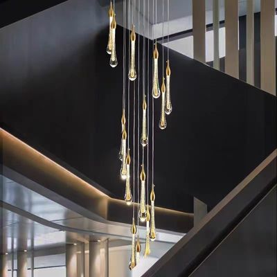 Moderne eenvoudige kristalwaterdruppel trappenhuis kandelaar 3200-6500K Drie kleuren wissellicht voor duplex hotel restaurant villa