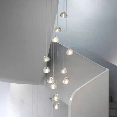 Hotelversiering Kristallen trap hanglamp met transparante bal en kristallen lichaam
