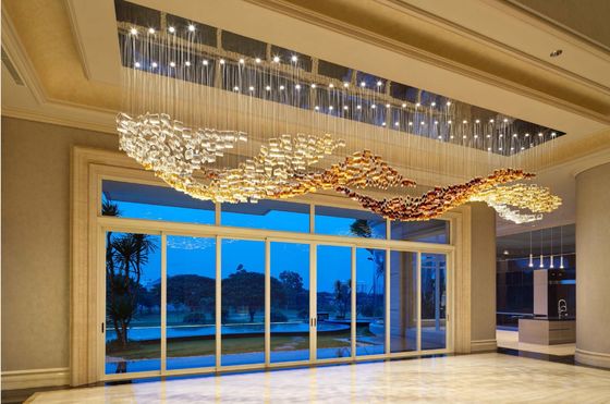 Hotel Lobby Custom Glass Chandelier Met Messing En Kristallen Accenten
