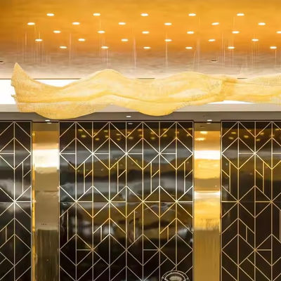 Op maat gemaakt Grootschalig Project Moderne Luxe Hotel Banketzaal Verlichting Decoratie Goud LED Kristal Mesh Kroonluchter