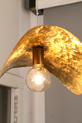 Handgesmeed metalen Franse bowlerhoed kroonluchter met brede rand, robuuste elegante massief metalen kroonluchter