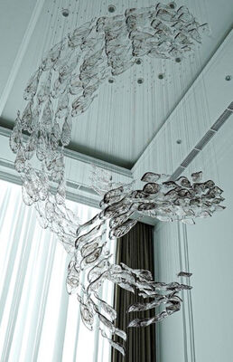 Creatieve hotellobby villa banketzaal engineering kristal aangepaste lamp decoratie spiraalvormige glazen blad accessoires