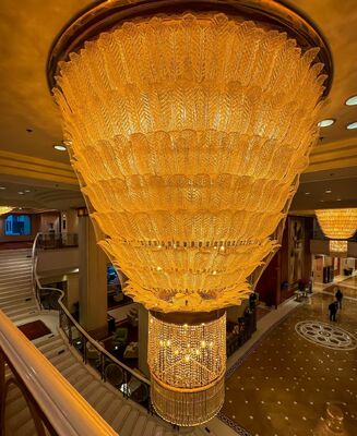 Luxe gouden blad kristallen kroonluchter - Grote trappenhuis hanglamp voor lobby van 5-sterrenhotel